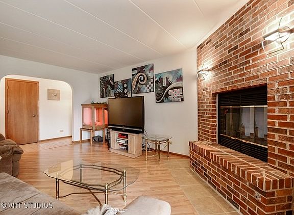 3rd image of 15723 Old Orchard Ct Unit 1S