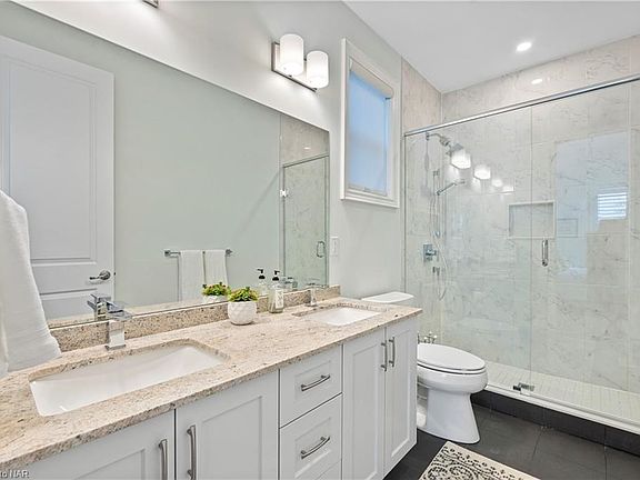 3rd image of 9 Annmarie Dr