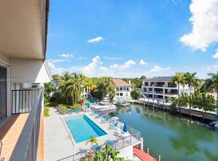 6815 Edgewater Dr APT 308, Coral Gables, FL 33133