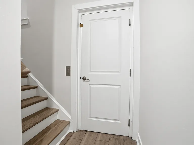 114B King St — Photo 3