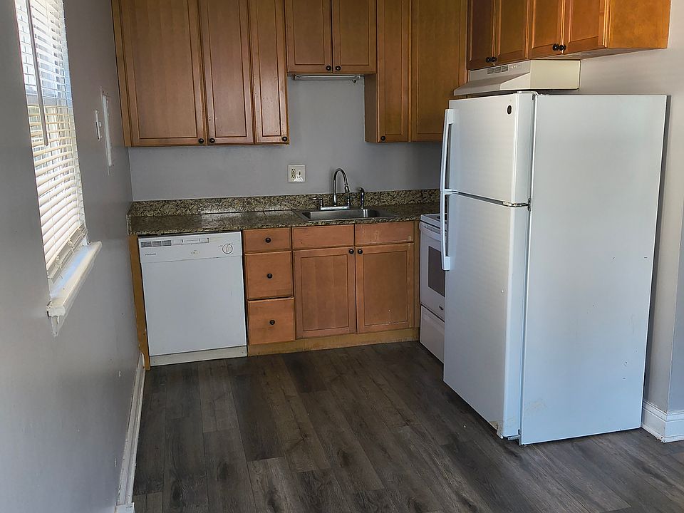 1st image of 372 W Old Indian Trl APT 2