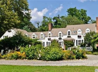 3 School Ln, Lloyd Harbor, NY 11743