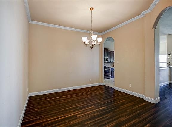 5th image of 712 Colony Dr