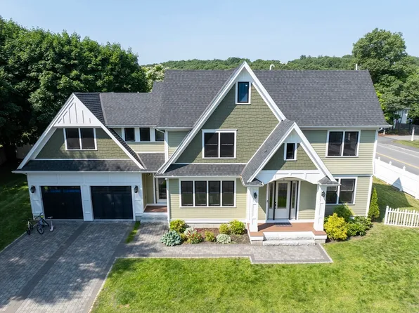 5 Jarvis Cir, Needham, MA 02492