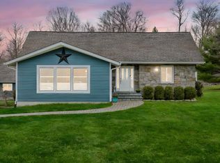 10 Green Tree Rd, Yorktown Heights, NY 10598