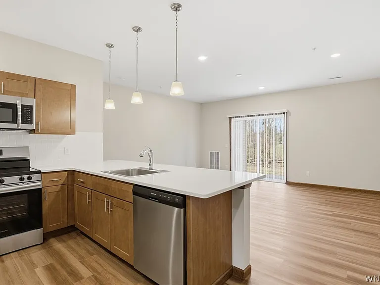 1130 Orchard Park Rd — Photo 4
