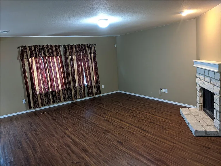 4525 Mountain Oak St — Photo 20