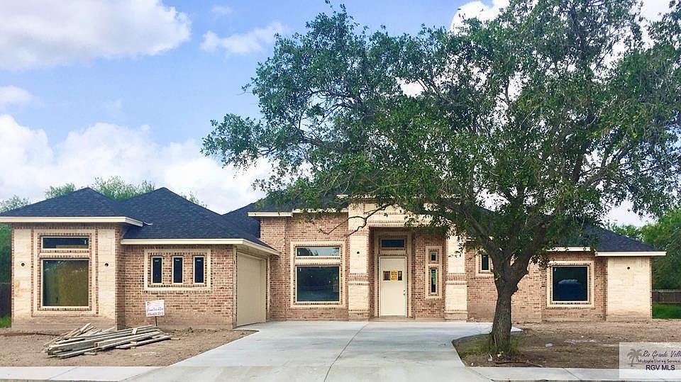 1st image of 154 Varadero St