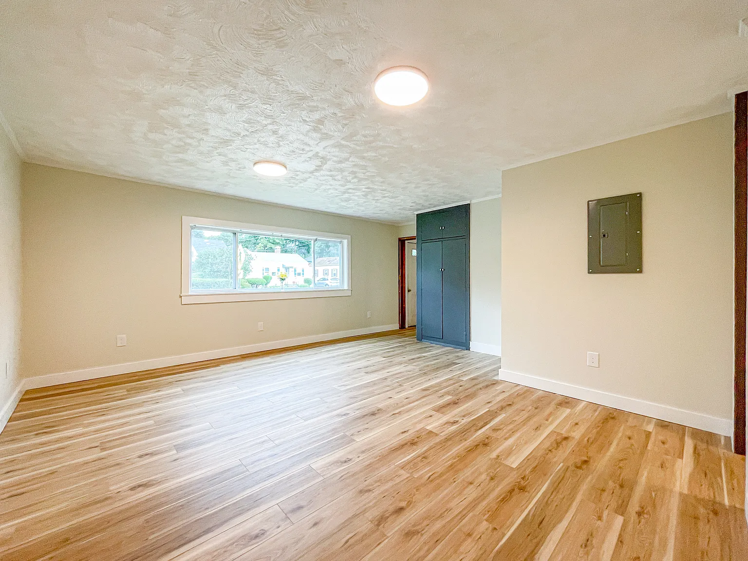 1 bed, 500 sqft, $1,950 — Photo 3