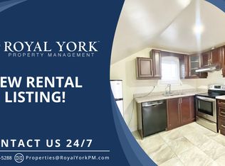 17 Royal St #2, Oshawa, ON L1H 2T5
