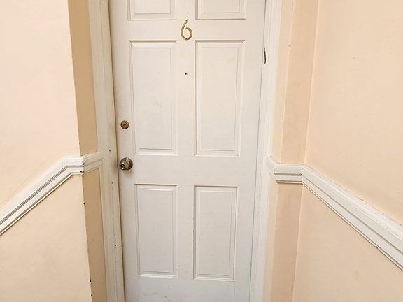 3rd image of 55 Thatcher St APT 6