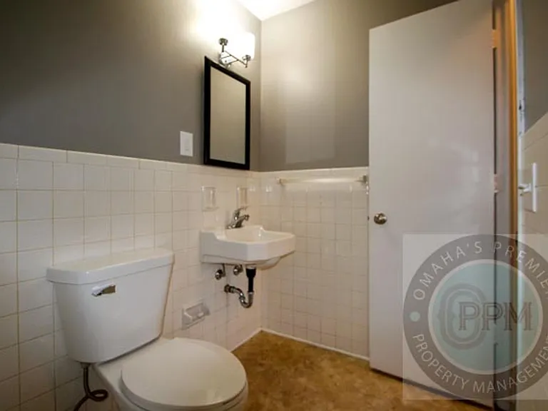 12317 Weir St — Photo 7
