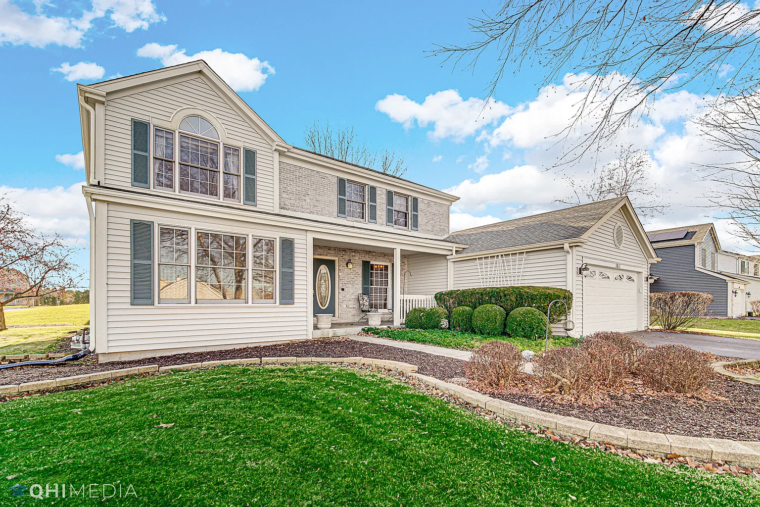 1611 Westbury Dr photo 1