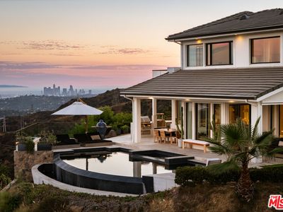 1525 Glen Oaks Blvd, Pasadena, CA, 91105