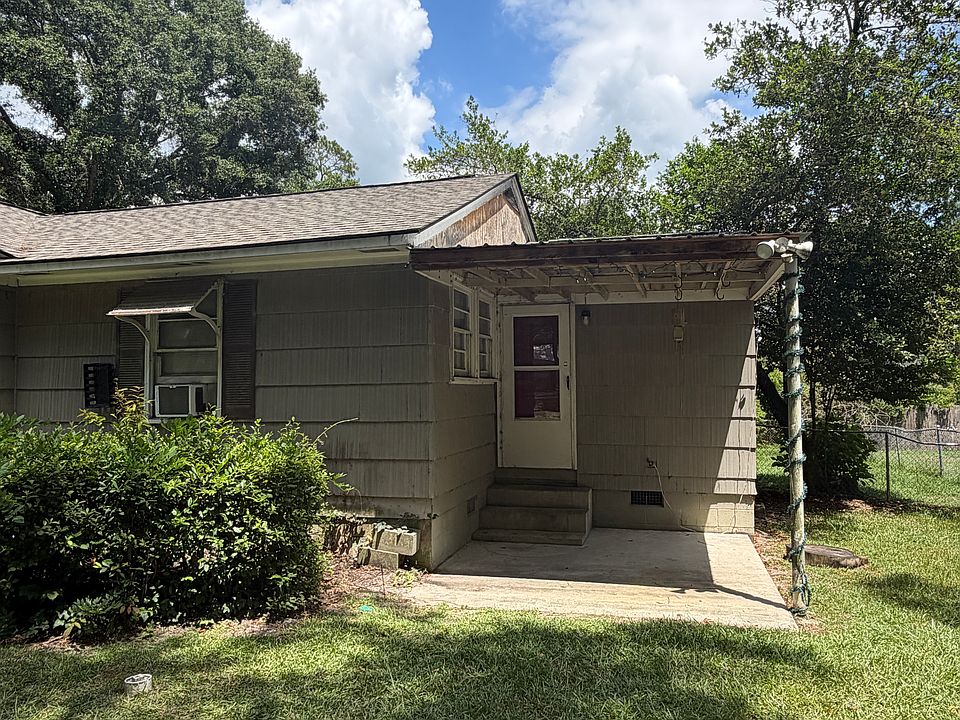 1st image of 208 Vista Cir #B