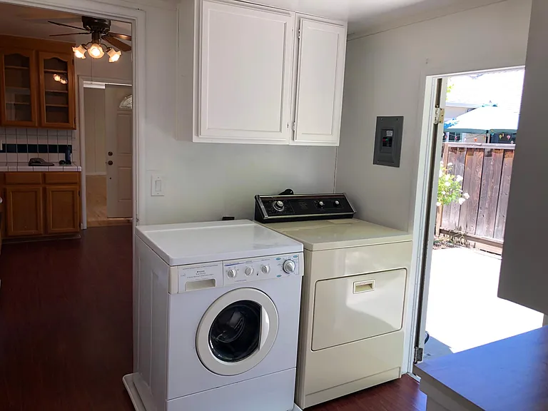 419 Roosevelt Ave — Photo 8