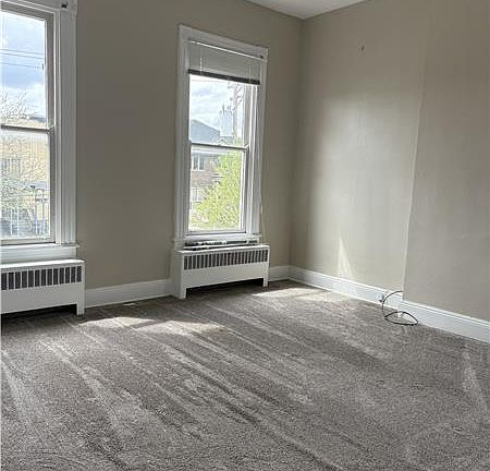 4th image of 835 York St #2