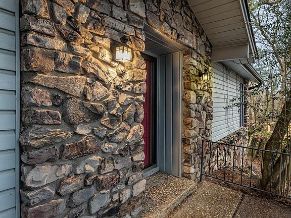 5th image of 9924 Echo Valley Ct