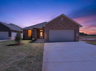 1924 Sage Valley Ter, Yukon, OK 73099