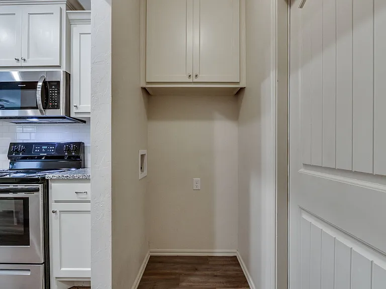 412 Chalk Hill Ct — Photo 21