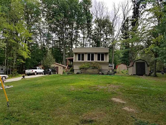 3rd image of 116 Valley Dr