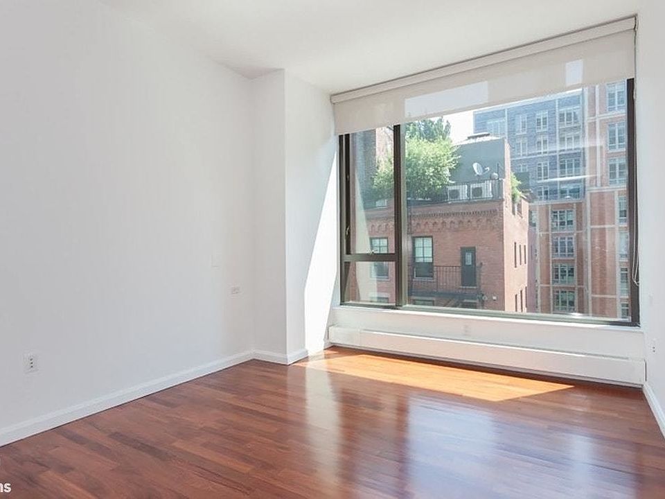 1st image of 505 Greenwich St APT 7G