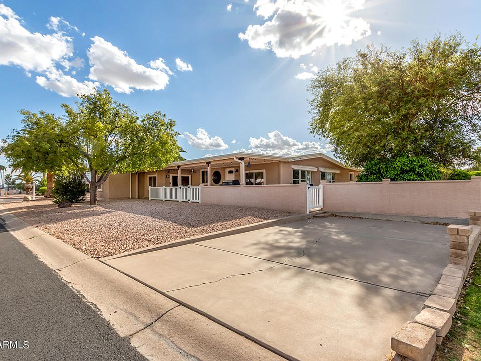 1st image of 9426 E LAKESIDE Drive
