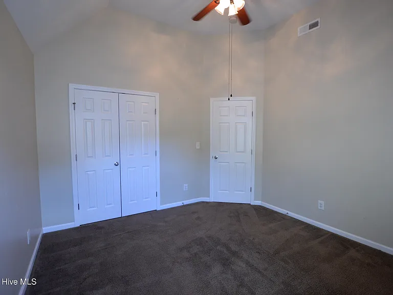 919 Stagecoach Dr — Photo 27