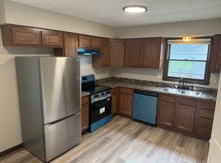 2212 Melanie Ln #A, Marion, IL 62959