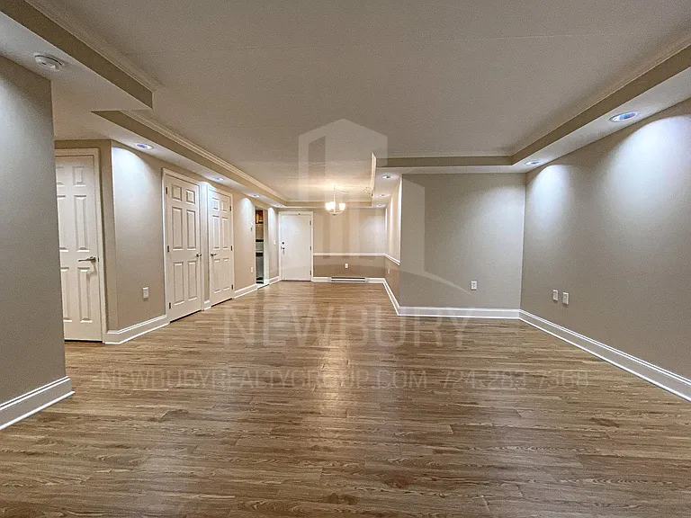 530 N Main Street - The Townhouse. — Photo 42