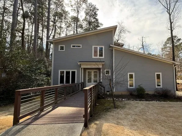 5231 Melbourne Rd, Raleigh, NC 27606