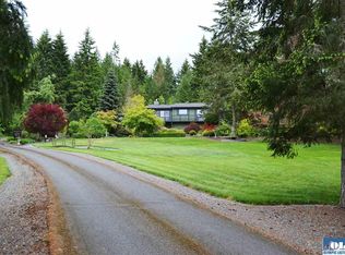 1042 Tamarack Ln, Port Angeles, WA 98362