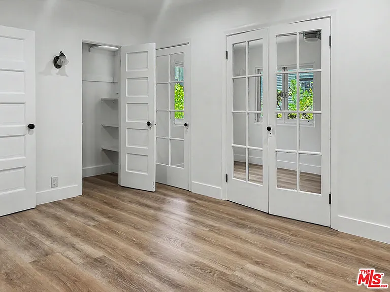 2139 Holly Dr — Photo 15