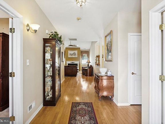 4th image of 501 Penn Oak Turn
