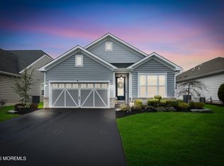 18 Banquet Ct, Howell, NJ 07731