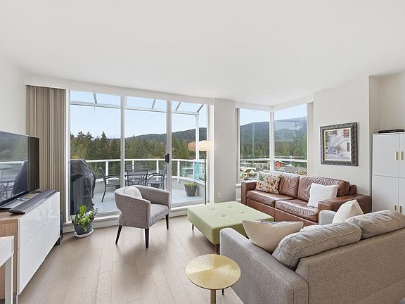 2nd image of 995 Roche Point Dr #1004