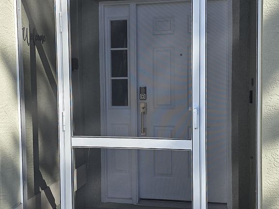 2nd image of 2533 Chatham Cir