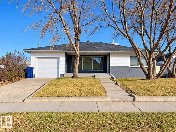 4922 48th Ave, Vegreville, AB T9C 1K7