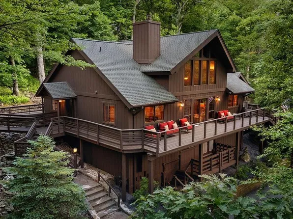 133 N Rock Tree Ln, Wintergreen Resort, VA 22967