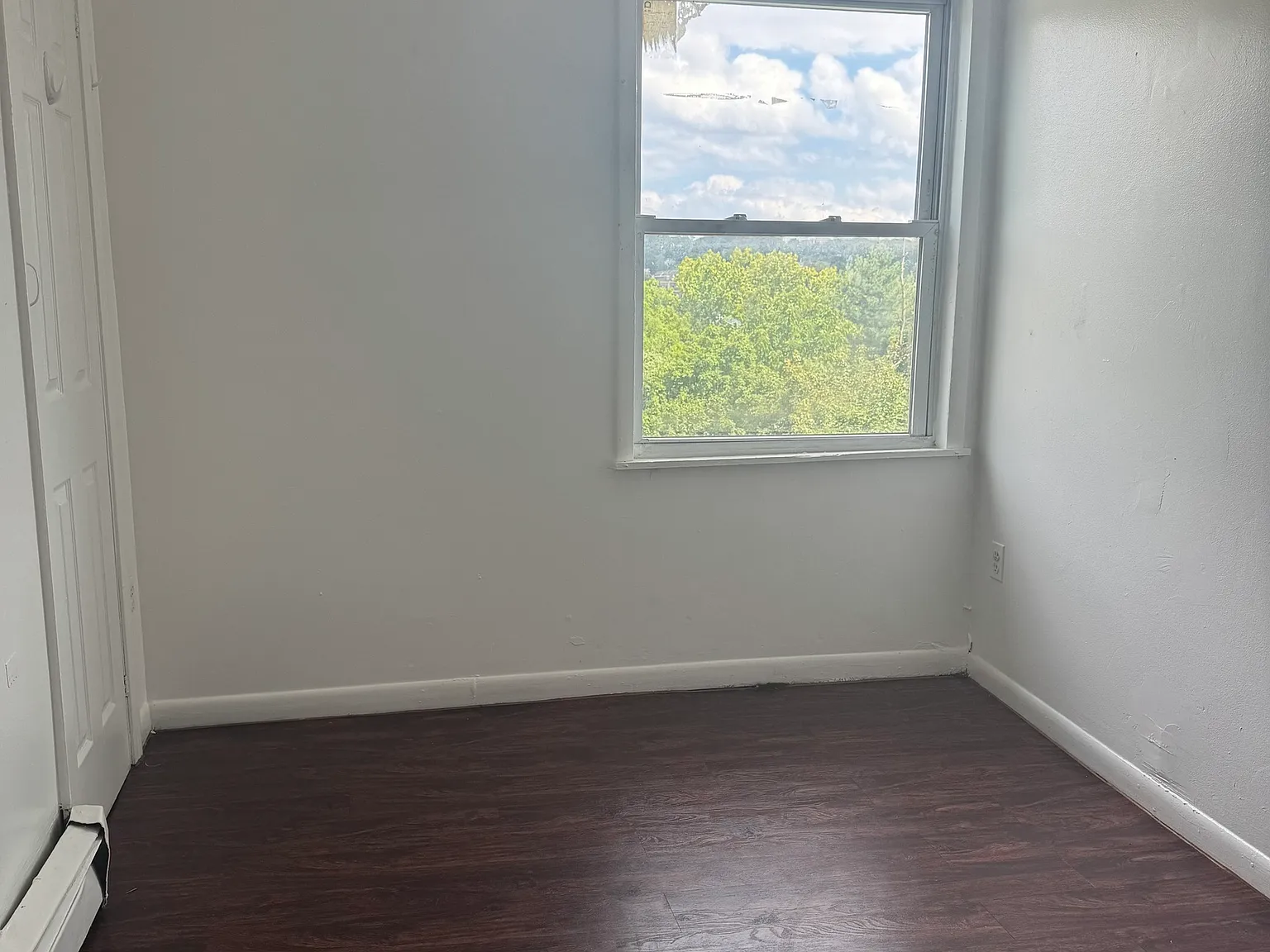 2 bed, 1.0 bath, 700 sqft, $1,200 — Photo 4