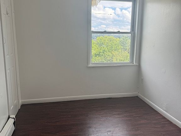 4th image of 149 Cooke St #414