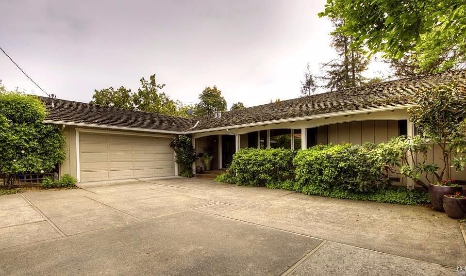 1st image of 866 Virginia Ct