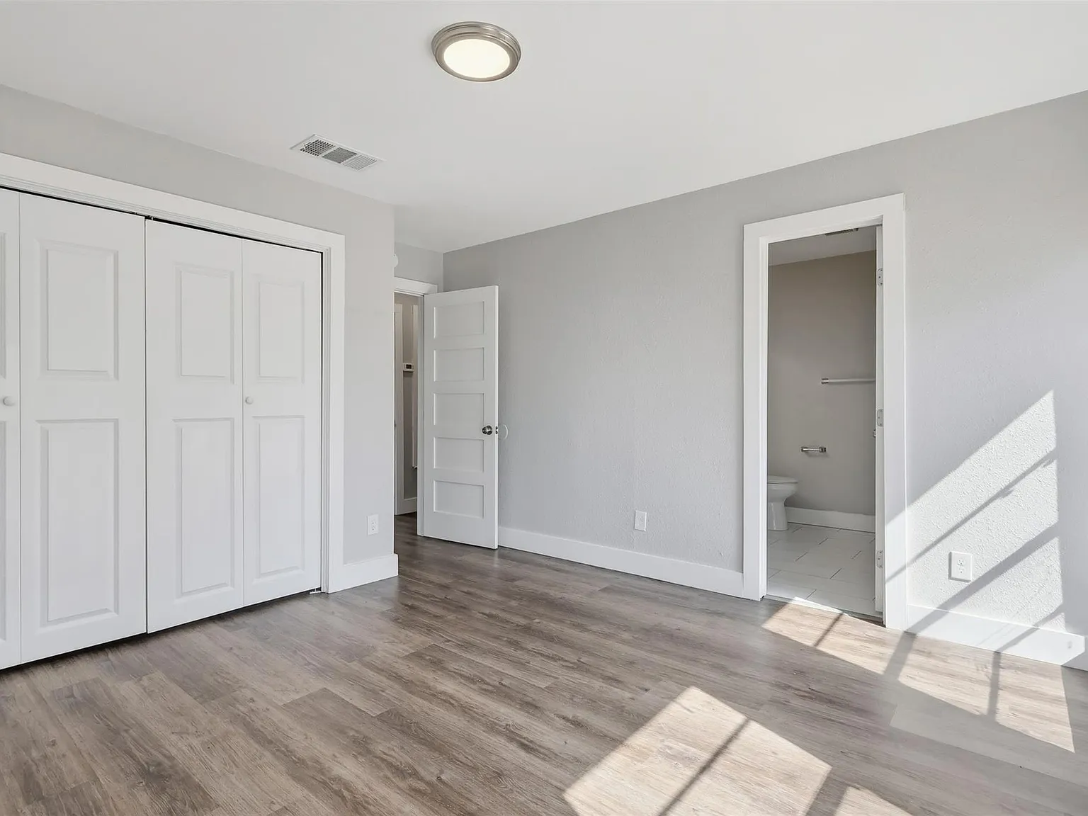 2 bed, 2.0 bath, 950 sqft, $1,625 — Photo 4