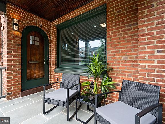 4th image of 5018 3rd St NW