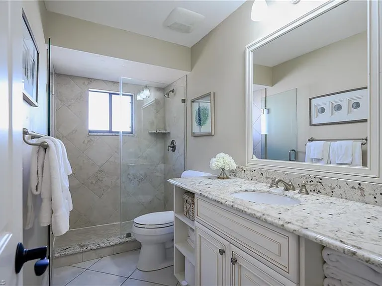613 Beachwalk Cir #J-204 — Photo 20
