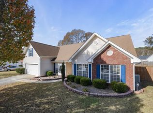 3923 Laurel Bend Ct, Snellville, GA 30039