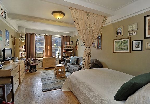 2nd image of 433 W 34th St APT 14d