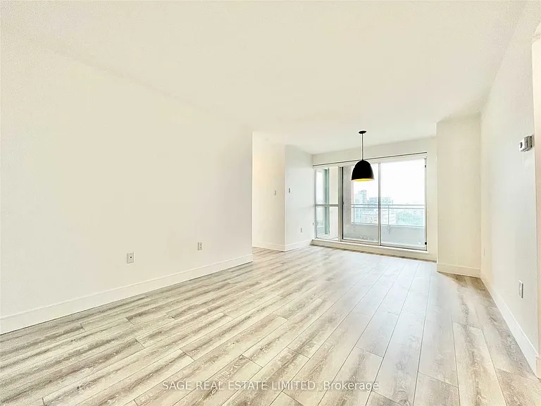 887 Bay St #1408 — Photo 6