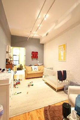 Rented by Level Group | media 15