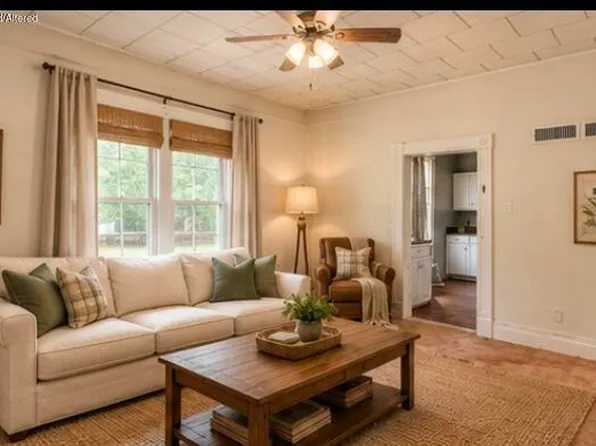 908 S Hickory Street, Mt Vernon, MO 65712